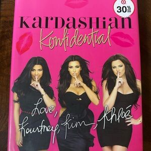 Kardashian Konfidential Hardcover Book
2010 Kim Kourtney Khloe Memoir